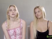 Teen Sisters Give Step Daddy Ultimate Father's Day Threesome 4/16