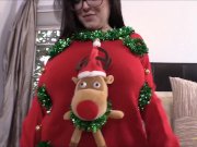 Sexy Tessa Fowler jugs exposed while fitting her fan outfit 14/16