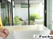 Jayden and Lynn take some me time by their bathtub 2/16