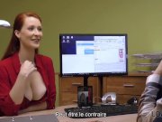 LOAN4K. La beaute aux cheveux roux a le sexe sale pour l'argent pour la chi 8/16