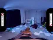 VRCosplayX Sarah Connor Is Hungry Of Terminator s Dick 14/16