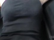 HUNT4K. Gut gerundete junge Kuken brauchen Bargeld, also warum Beine spreiz 8/16