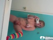 I only leave my leggings on when posing 10/16