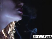 Sexy Shyla Stylez's Smoking Fetish 14/16