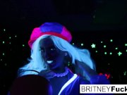 2 hot blondes share Halloween scare 14/16