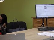 LOAN4K. La morena de pelo largo Inga Devil llega a una 15/16