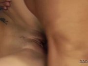 DADDY4K. Victoria Daniels naime pas son petit ami mais aime 13/16