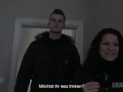 HUNT4K. Die vollbusige Brunette Jocelyne Z lässt sich ihre 10/16