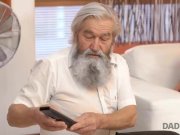 DADDY4K. Adorable Vanessa Shelby comes closer to her bf bearded dad 1/16