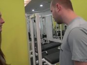 HUNT4K. Das großartige junge Mädchen Linda Sweet liebt nur Sport 1/16