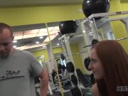 HUNT4K. La joven y bella Linda Sweet ama los deportes, el dinero y el sexo 10/16