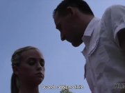 HUNT4K. I giovani amanti hanno deciso che il sesso per soldi 6/16