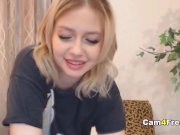 Blonde Chick Fucks Her Pussy on Cam 1/16
