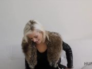 HUNT4K. Sex für Geld ist für die schöne blonde Ria Sunn 3/16
