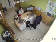 LOAN4K. Alex Black donne à l'agent de crédit sa chatte juteuse 1/16