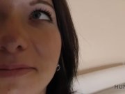 HUNT4K. Cornudo aburrido se le paga para ver cómo su GF Denisse se conviert 7/16