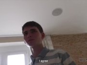 HUNT4K. Denisse comes to Prague to have fun but not for boring museums 7/16