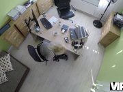 VIP4K. Die schlanke Süße Katy Rose wird von einem Inspektor für schlechte 8/16