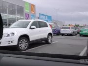 HUNT4K. Il fidanzato nerd non è contrario a vendere la figa della sua ragaz 1/16