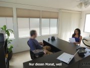 LOAN4K. Süße Sache Abby hat Sex mit Fremden, um das nötige Geld zu bekommen 1/16