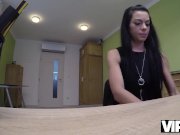 VIP4K. Inga ama l'arte ma dovrebbe scopare duramente per pagare tutte le ta 1/16