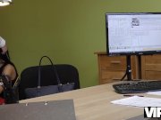 VIP4K. Inga ama l'arte ma dovrebbe scopare duramente per pagare tutte le ta 9/16