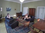 HUNT4K. Teen braucht Geld für Juweliergeschäft, warum also für heißen Sex e 13/16