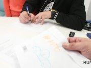 HUNT4K. La figa rasata viene penetrata duramente davanti al suo ragazzo 7/16