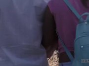 HUNT4K. Kluger Jäger findet einen Weg, junge Babe mit Bargeld zu verführen 7/16