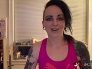 Inked amateur Vex Voltage masturbates during quarantine 4/16