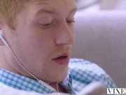 VIXEN BFFs Naomi & Anya entice shy roommate into threesome 4/16