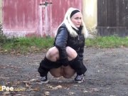 Bleach Blonde Desperate To Piss 5/16