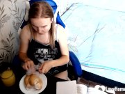 Gamer girl spreads her legs for a solo 1/16