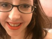 Amateur in pantyhose seduces and blows her photographer 14/16