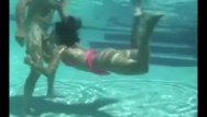 Under pressure handjob video - Sex is better under water
