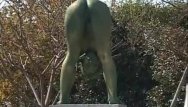 Nude man statue - Crazy japanese bronze statue