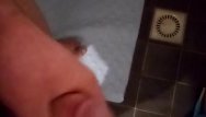 Facial scrubs for men Scrubbing in the shower