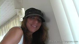 Playful MILF Squats Masturbates to Dripping