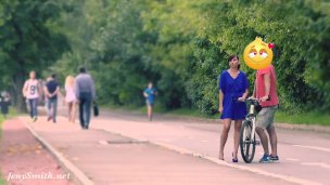 Jeny Smith accidental nakedness on the streets