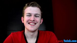 Toby Franks sucks off Trace Van De Kamp