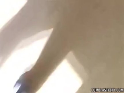 Лысый хахаль ебет в любую из дырочек