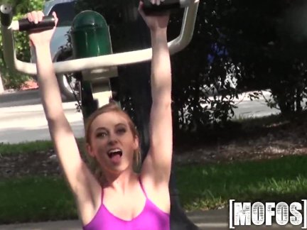 Mofos - Taylor works out in the park