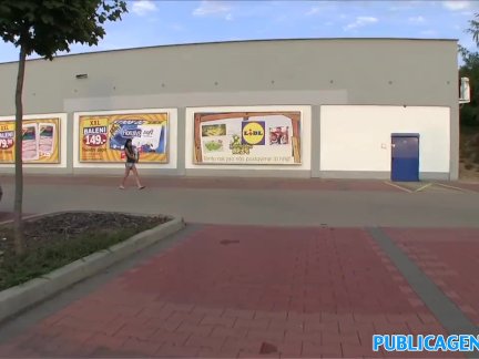 PublicAgent Babe fucks behind supermarket