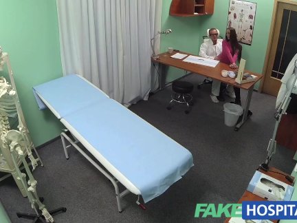 Худую японку трахают вдвоем опытные товарищи