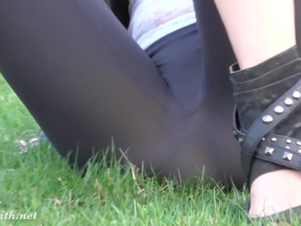 Jeny Smith see through yoga pants fetish