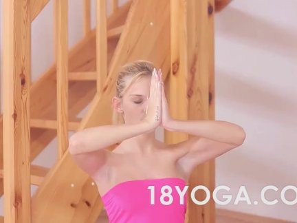Baby Dream Yoga Pants Ripped Fucked Creampied