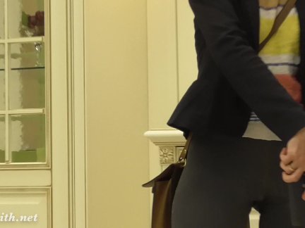 tight pants and camel toe public