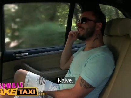 Фемалефакетакси брюнетка трахал в багажнике автомобиля