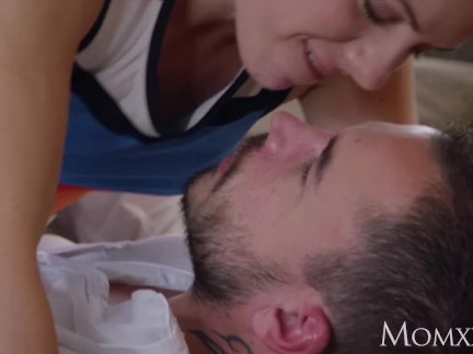 MOM Sexy MILF wants romantic creampie