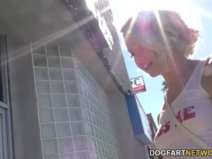 Chloe Couture Anal - Gloryhole